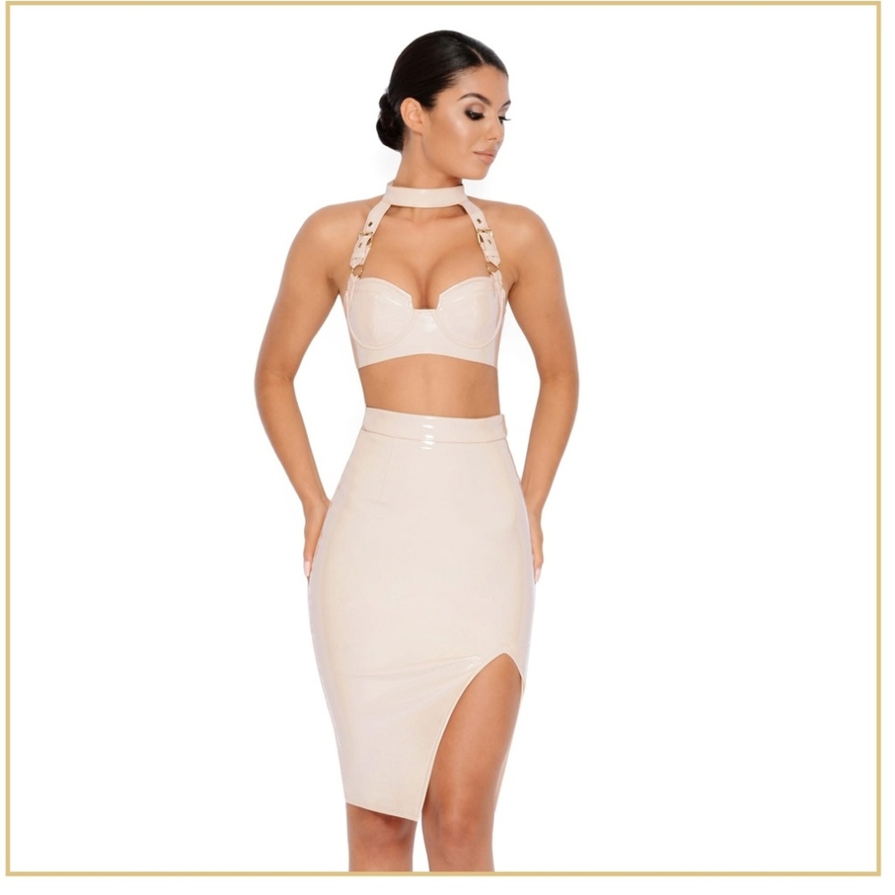 TWO PIECE CHAIN IN THE NECK VINYL CHOKER